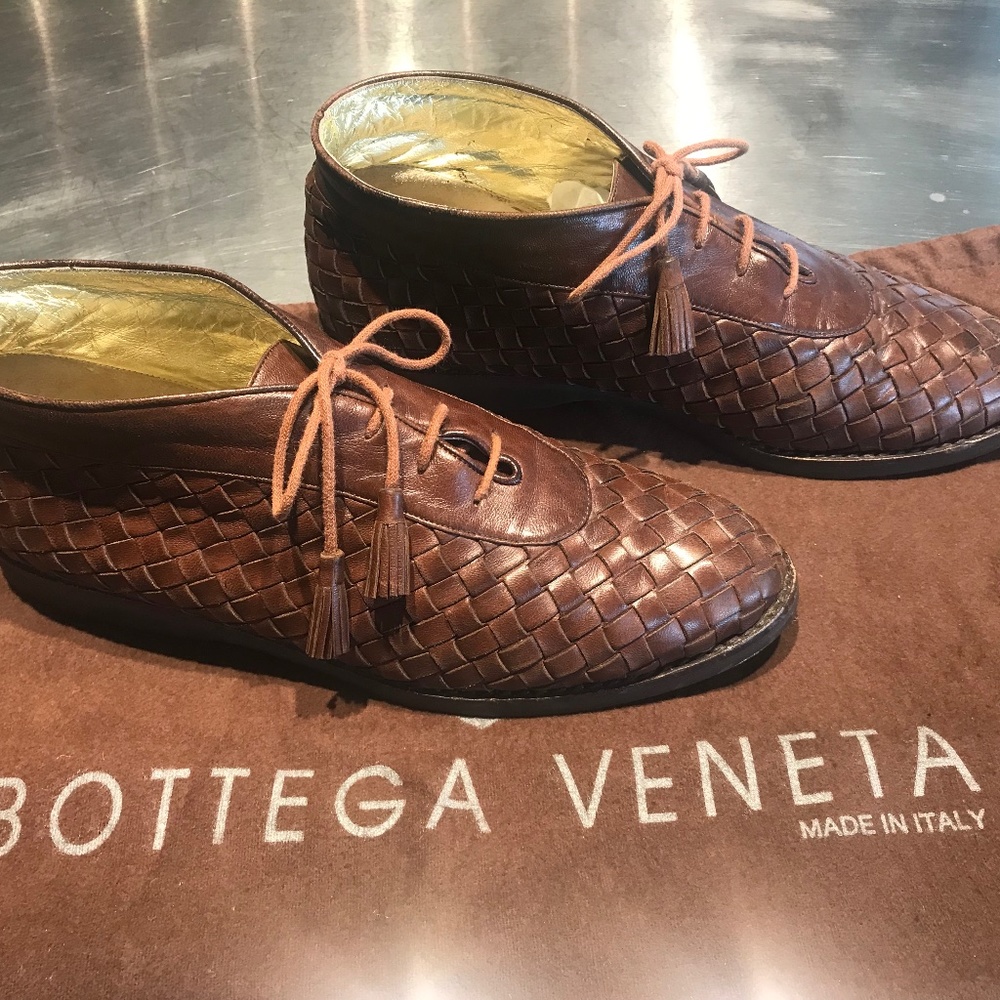 BOTTEGA VENETA INTRECCIATO BOOTIES Gold Leather Lining with Original Bag